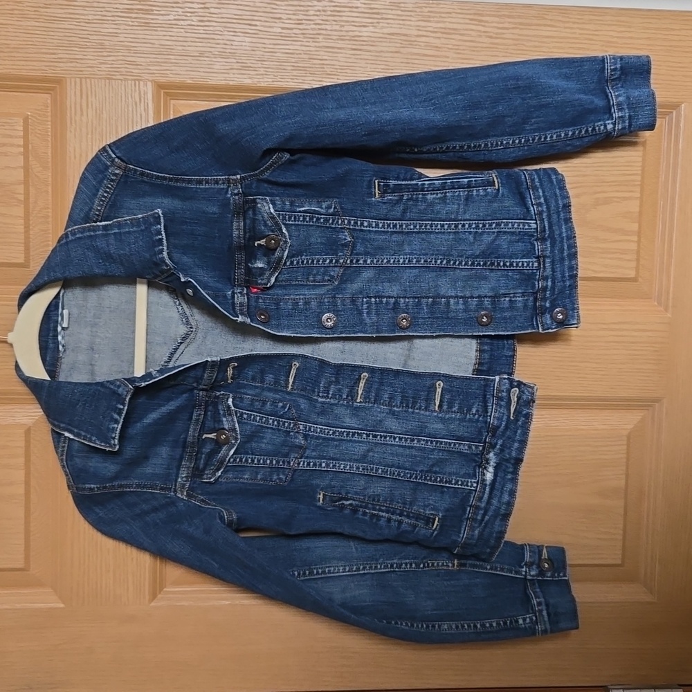 Levi’s Womens Trucker Denim Distressed Jean Jacket - Picture 7 of 11